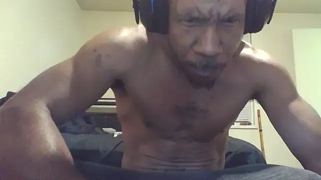 Snapshot of MrDaddyBbSnake chatting on 09-13-25, 04:01 MrDaddyBbSnake online show from 09-13-25, 04:01