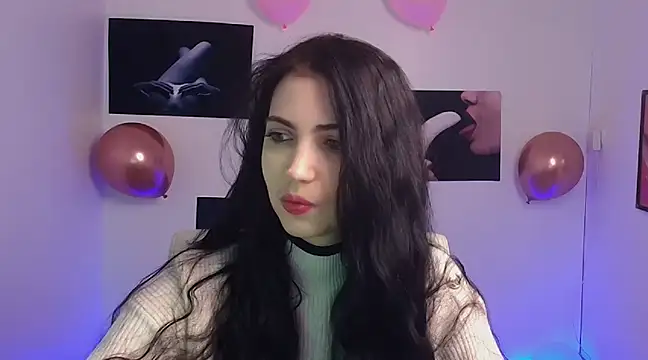 Snapshot of Amalia_amor chatting on 02-18-25, 06:04 Amalia amor online show from 02-18-25, 06:04