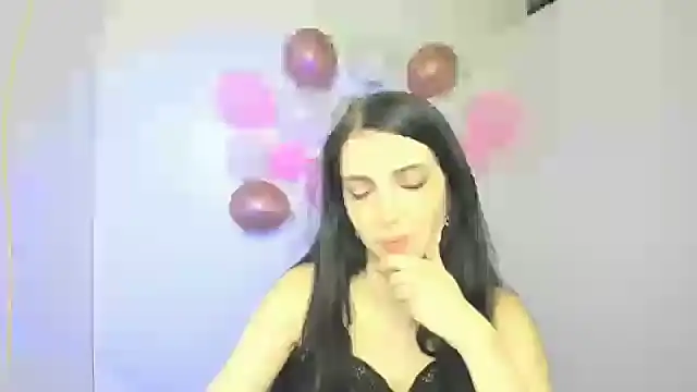 Snapshot of Amalia_amor chatting on 02-27-25, 09:11 Amalia amor online show from 02-27-25, 09:11