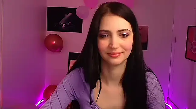 Snapshot of Amalia_amor chatting on 03-05-25, 03:18 Amalia amor online show from 03-05-25, 03:18