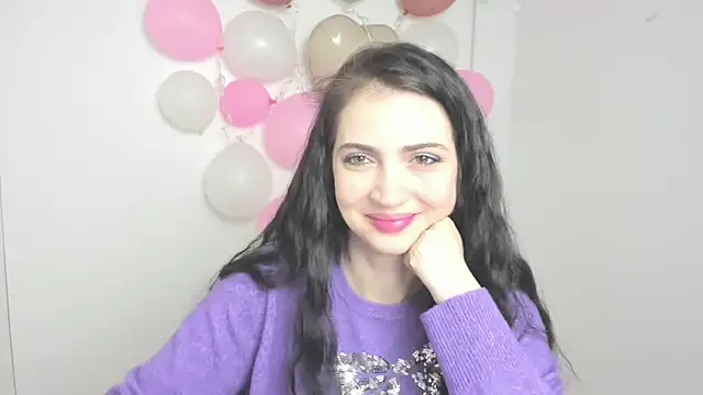 Snapshot of Amalia_amor chatting on 03-08-25, 06:21 Amalia amor online show from 03-08-25, 06:21