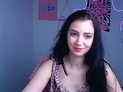 Snapshot of Amalia_amor chatting on 11-09-25, 06:55 Amalia amor online show from 11-09-25, 06:55