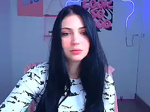 Snapshot of Amalia_amor chatting on 02-07-26, 06:28 Amalia amor online show from 02-07-26, 06:28
