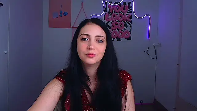 Snapshot of Amalia_amor chatting on 06-30-26, 05:41 Amalia amor online show from 06-30-26, 05:41