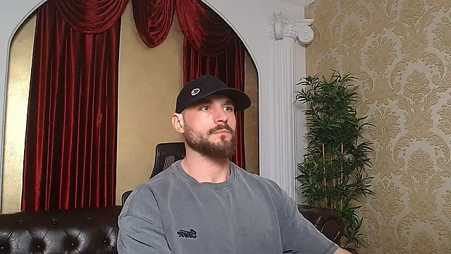 Snapshot of AdamJamesonn chatting on 03-12-25, 10:05 AdamJamesonn online show from 03-12-25, 10:05