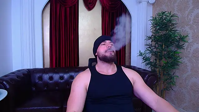 Snapshot of AdamJamesonn chatting on 10-05-25, 05:06 AdamJamesonn online show from 10-05-25, 05:06