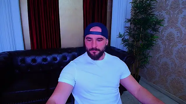 Snapshot of AdamJamesonn chatting on 10-27-25, 05:22 AdamJamesonn online show from 10-27-25, 05:22