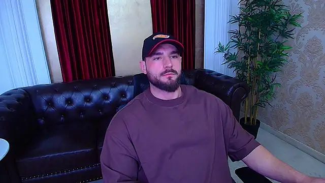 Snapshot of AdamJamesonn chatting on 11-05-25, 06:02 AdamJamesonn online show from 11-05-25, 06:02