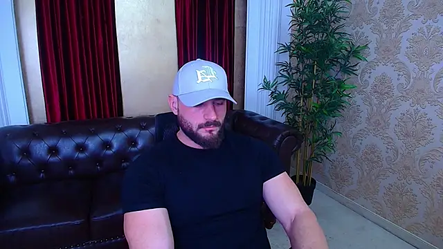 Snapshot of AdamJamesonn chatting on 11-12-25, 05:41 AdamJamesonn online show from 11-12-25, 05:41