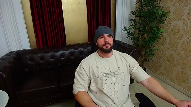 Snapshot of AdamJamesonn chatting on 12-04-25, 07:39 AdamJamesonn online show from 12-04-25, 07:39