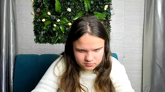 Snapshot of AdeleCruz chatting on 01-07-25, 03:33 AdeleCruz online show from 01-07-25, 03:33