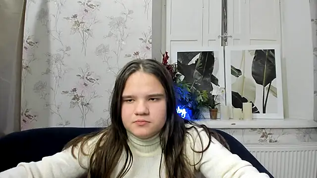 Snapshot of AdeleCruz chatting on 01-10-25, 11:22 AdeleCruz online show from 01-10-25, 11:22