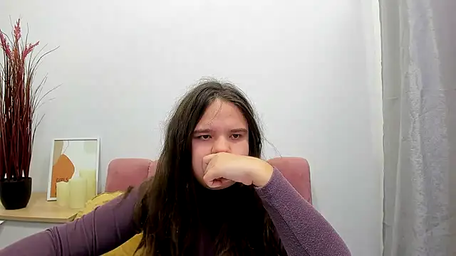 Snapshot of AdeleCruz chatting on 01-13-25, 04:08 AdeleCruz online show from 01-13-25, 04:08