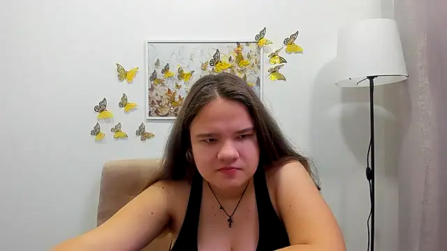Snapshot of AdeleCruz chatting on 02-08-25, 01:11 AdeleCruz online show from 02-08-25, 01:11