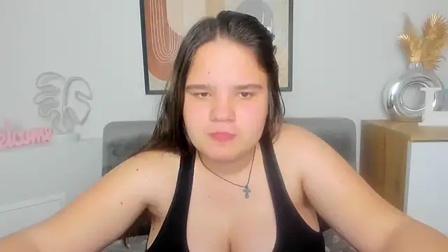 Snapshot of AdeleCruz chatting on 03-12-25, 04:35 AdeleCruz online show from 03-12-25, 04:35