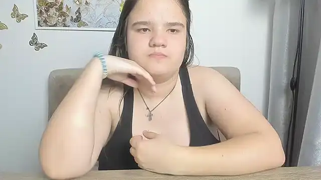 Snapshot of AdeleCruz chatting on 03-13-25, 04:34 AdeleCruz online show from 03-13-25, 04:34