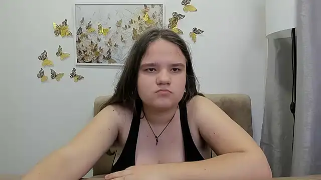 Snapshot of AdeleCruz chatting on 03-22-25, 04:26 AdeleCruz online show from 03-22-25, 04:26