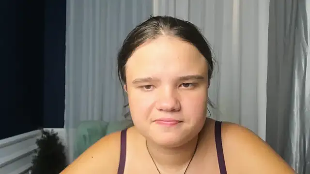 Snapshot of AdeleCruz chatting on 09-11-25, 12:16 AdeleCruz online show from 09-11-25, 12:16