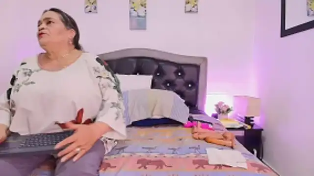 VickyBoobss online show from 04-24-26, 07:38