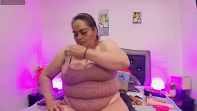 Snapshot of VickyBoobss chatting on 06-02-26, 07:16 VickyBoobss online show from 06-02-26, 07:16