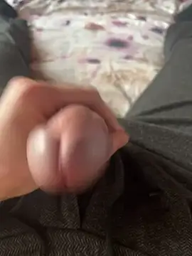 Snapshot of willy75 chatting on 01-07-25, 02:41 willy75 online show from 01-07-25, 02:41