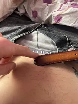 Snapshot of willy75 chatting on 03-15-25, 03:27 willy75 online show from 03-15-25, 03:27