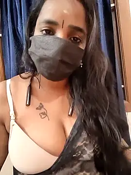 Snapshot of Lolitatamil chatting on 02-25-26, 07:45 Lolitatamil online show from 02-25-26, 07:45