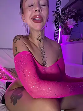 CheekyChels online show from 06-12-26, 01:43