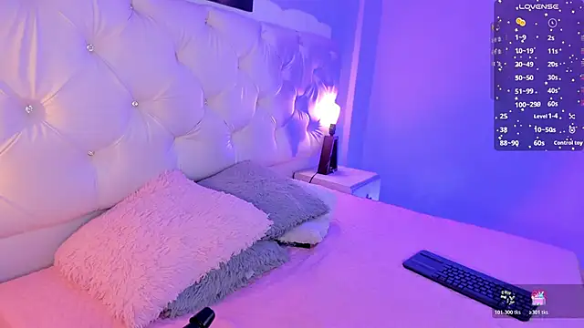 Snapshot of kathy_bakerr chatting on 11-09-25, 01:31 kathy bakerr online show from 11-09-25, 01:31