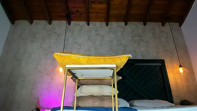 Marttina Ruiz online show from 12-16-25, 07:30