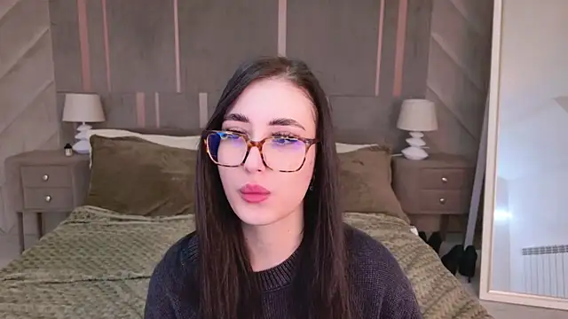 EmmaLawrens online show from 03-11-25, 10:51