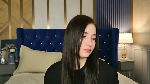 EmmaLawrens online show from 02-17-26, 08:37