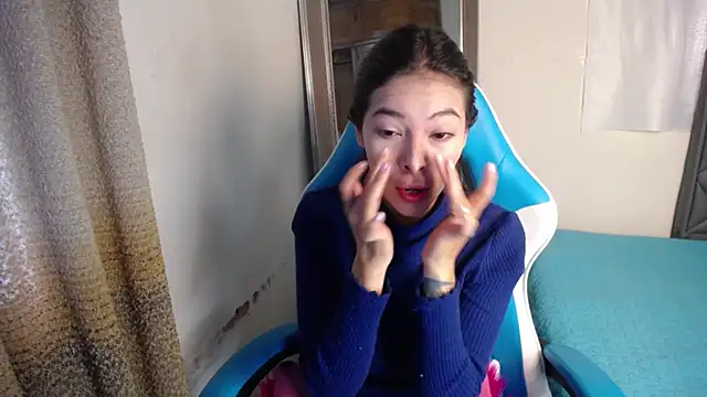 Aleska Miami online show from 11-06-25, 01:56