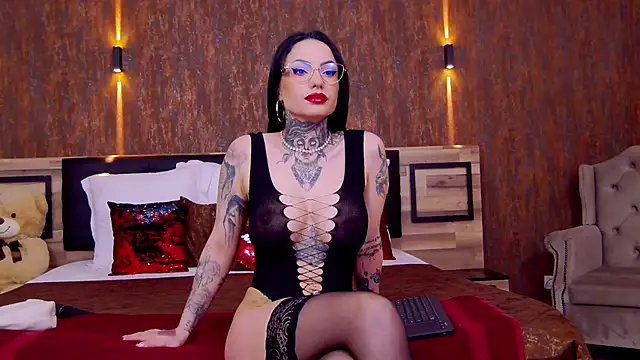 Snapshot of NataliaCristal chatting on 02-05-25, 06:35 NataliaCristal online show from 02-05-25, 06:35