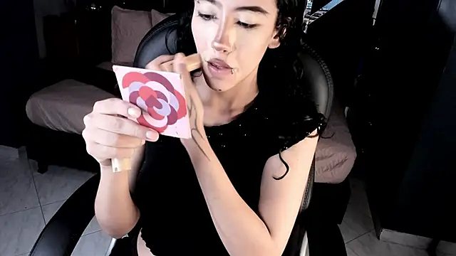 Snapshot of vaiolethsan__ chatting on 01-09-26, 08:10 vaiolethsan online show from 01-09-26, 08:10