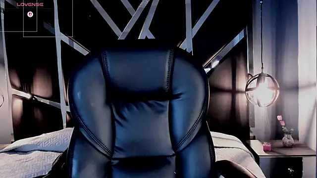 Snapshot of vaiolethsan__ chatting on 01-16-26, 08:13 vaiolethsan online show from 01-16-26, 08:13