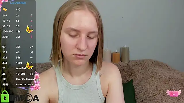 Snapshot of BeautyBlondy chatting on 06-30-26, 12:39 BeautyBlondy online show from 06-30-26, 12:39