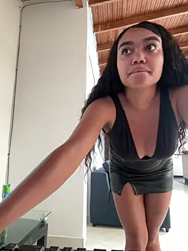 JasmineRose7 online show from 03-22-26, 12:41