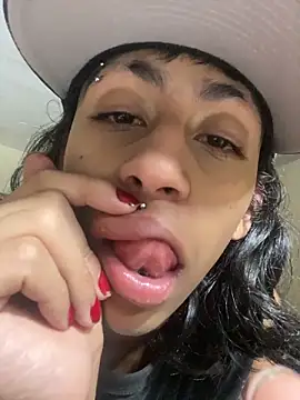 boysLittle online show from 04-29-26, 01:21