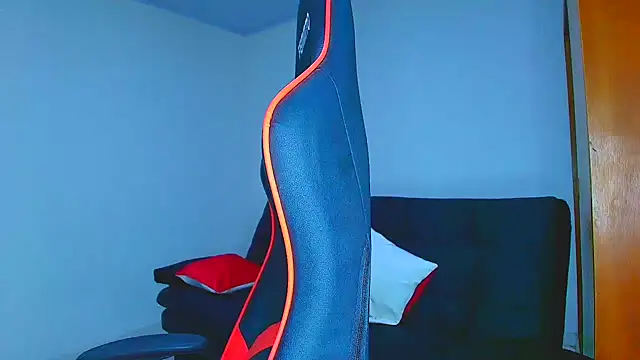 Rousse violett online show from 12-16-25, 03:11