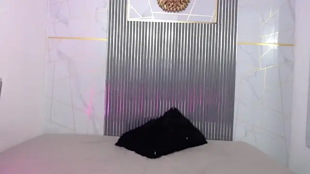 gabriela cortez online show from 04-24-26, 04:04