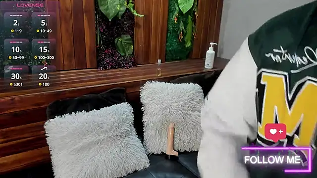 Snapshot of tim__fox chatting on 03-11-25, 07:47 tim fox online show from 03-11-25, 07:47