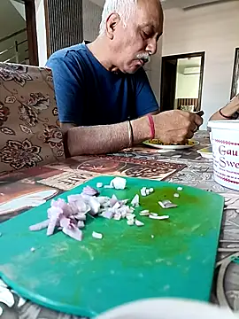 Snapshot of Rajasthani-boy chatting on 03-08-26, 02:37 Rajasthani-boy online show from 03-08-26, 02:37