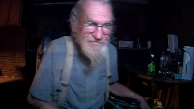Aldick68 online show from 11-18-25, 03:34