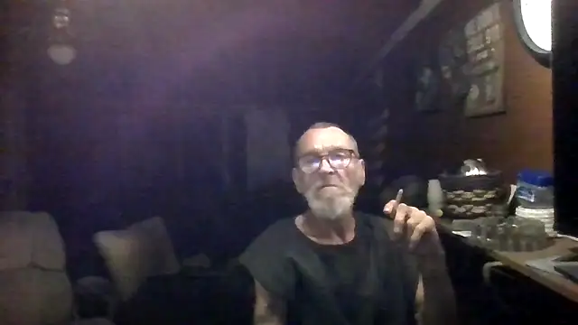 Snapshot of Aldick68 chatting on 06-20-26, 05:32 Aldick68 online show from 06-20-26, 05:32