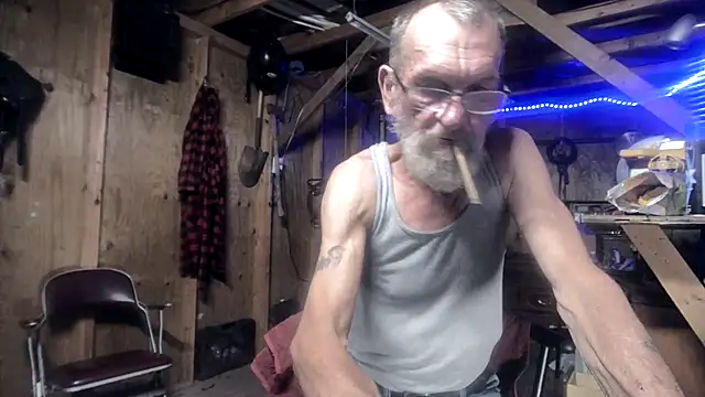 Snapshot of Aldick68 chatting on 07-13-26, 01:41 Aldick68 online show from 07-13-26, 01:41