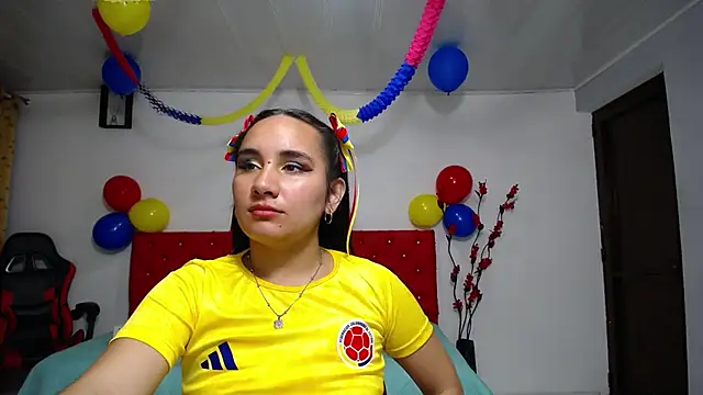 Maylin horny19 online show from 06-18-26, 09:25