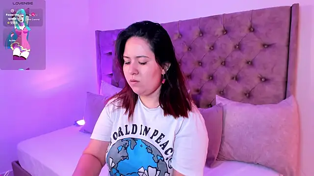 zoes milee online show from 10-22-25, 11:21