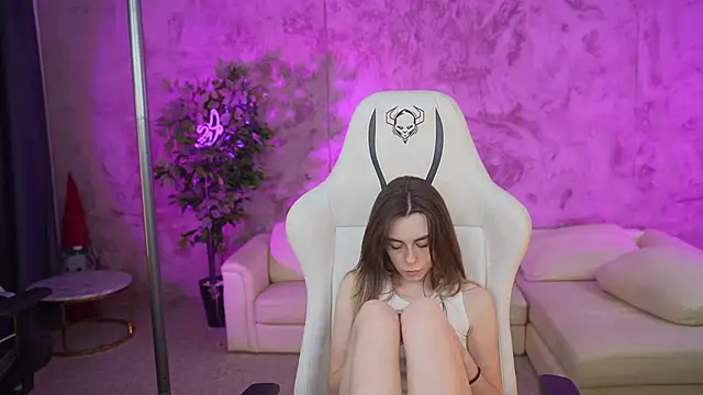 Snapshot of Lika_Secret_ chatting on 01-26-25, 10:46 Lika Secret  online show from 01-26-25, 10:46