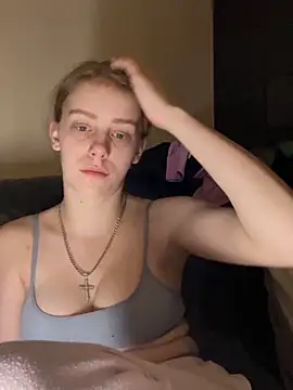 VioletxBlue online show from 04-12-26, 12:04